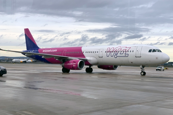 Wizz Air: 250 νέα δρομολόγια και σύνδεση με Αθήνα από το Γκάντγουικ