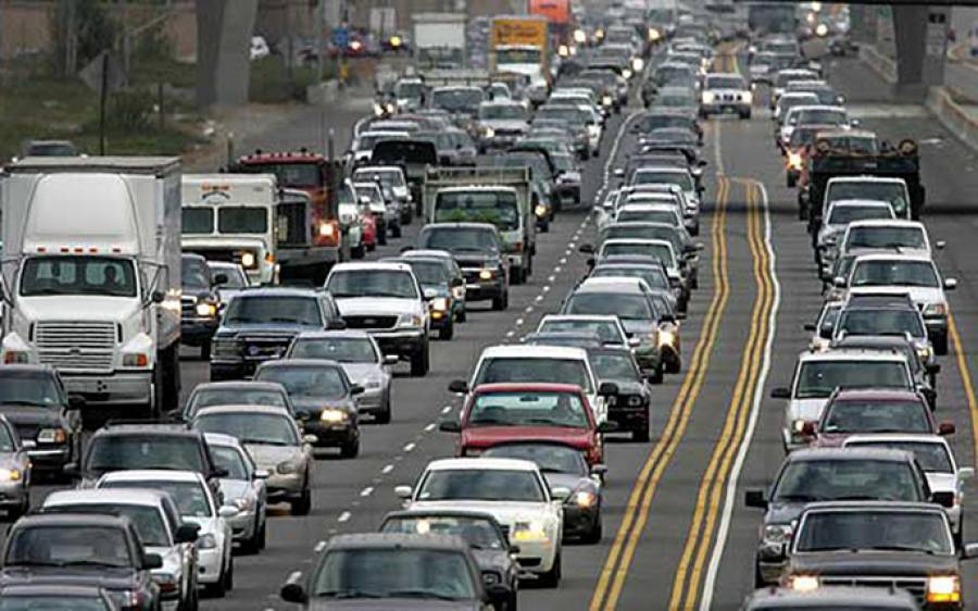 Περιβαλλοντικό Τέλος 1.000 ευρώ στα εισαγόμενα μεταχειρισμένα οχήματα 8-10 ετών