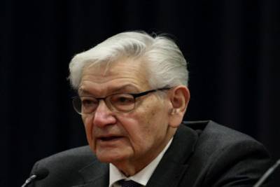 Ο Πούτιν κατά της Ιστορίας...