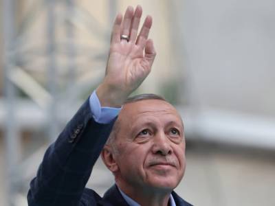 Εκλογές Τουρκία: Κυρίαρχος νικητής ο Ερντογάν με 52%