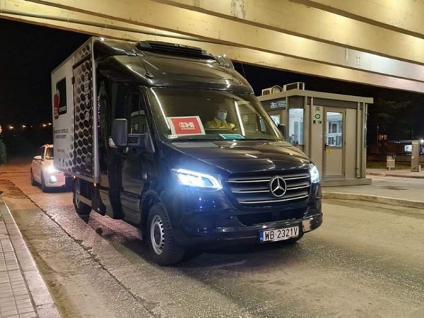 Οι πρώτες παρτίδες του εμβολίου των Pfizer/BioNTech φθάνουν σε ευρωπαϊκές χώρες