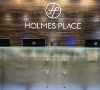 Holmes Place: Ιατρικός εξοπλισμός και δωρεάν συνδρομές σε γιατρούς και νοσηλευτές