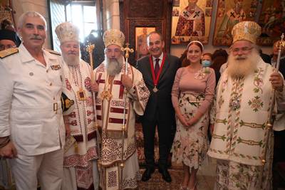 Τιμητική διάκριση για τον Γιάννη Πλακιωτάκη από την Εκκλησία της Κρήτης