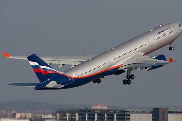 Aeroflot: Θέσεις αποκλειστικά για «αρνητές» μάσκας