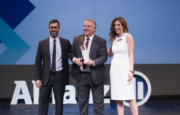 Allianz Ελλάδος: «Take the next step. Mαζί κάνουμε το επόμενο βήμα»