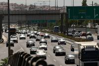 «Ραβασάκια» από την ΑΑΔΕ για τα τέλη κυκλοφορίας - Ποιοι θα πληρώσουν διπλά και μέχρι πότε μπορούν να γλιτώσουν το πρόστιμο
