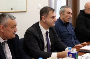 Θεοχάρης: Ως τις 29/2 η προθεσμία προμήθειας POS, δεν προβλέπεται παράταση