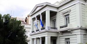 Απάντηση ΥΠΕΞ σε Ζαχάροβα: Κατάφωρη παραβίαση της κυριαρχίας η τουρκική εισβολή στην Κύπρο
