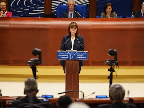 Ηχηρή απάντηση Κ. Σακελλαροπούλου στην επίθεση Τούρκου βουλευτή