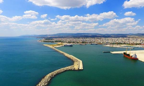 ΤΑΙΠΕΔ: Ακυρώνει επισήμως τον διαγωνισμό για το λιμάνι της Αλεξανδρούπολης - Στη ΓΕΚ ΤΕΡΝΑ η ΛΑΡΚΟ