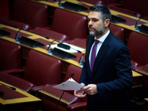 Ανεξαρτητοποιήθηκε ο Γιάννης Σαρακιώτης - Με 28 βουλευτές ο ΣΥΡΙΖΑ