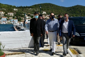 Δύο πλωτά περιπολικά με υγειονομικό εξοπλισμό για τα Ιόνια Νησιά ανακοίνωσε ο ΥΝΑΝΠ, Γ. Πλακιωτάκης