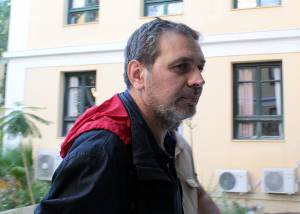 Ντόρα και Αλεξία Μπακογιάννη: Προσωπική δικαίωση η καταδίκη του Στέφανου Χίου για προσβολή μνήμης νεκρού