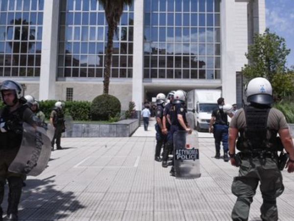 Δίκη Χρυσής Αυγής: Ένοχοι οι βουλευτές για την εγκληματική οργάνωση
