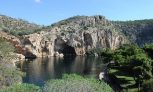 Κρούσμα κορωνοϊού στη λίμνη Βουλιαγμένης - Έκλεισε για σήμερα και αύριο