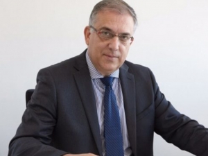 Πρωτοβουλία Θεοδωρικάκου για αύξηση εξωτερικού χώρου στα καταστήματα εστίασης