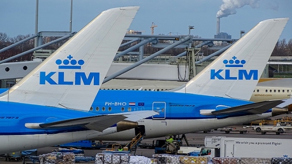 KLM: Σχεδιάζει 1.500 επιπλέον απολύσεις