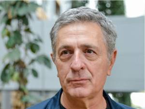 ΣΥΡΙΖΑ μετά την αποχώρηση Κούλογλου από την ευρωομάδα: «Να παραδώσεις την έδρα στο κόμμα» - «Όχι» λέει ο Κούλογλου