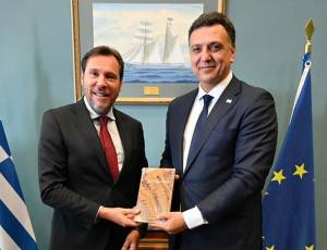 Β. Κικίλιας στη συνάντηση με τον Oscar Puente: «Μαζί Ελλάδα και Ισπανία για την ανταγωνιστικότητα των μεσογειακών λιμένων της Ε.Ε.»