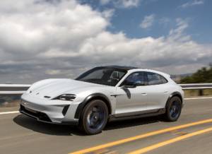Porsche: Πουλά το μερίδιό της στην Bugatti Rimac και αποχωρεί
