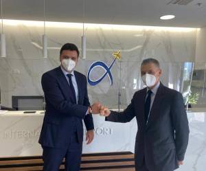 Συνάντηση Βασίλη Κικίλια με τον Διευθύνοντα Σύμβουλο του Διεθνούς Αερολιμένα Αθηνών, Γιάννη Παράσχη