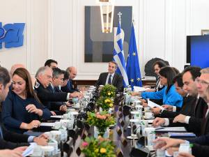 Παροχές και ελαφρύνσεις 1,7 δισ. ευρώ στο νέο φορολογικό νομοσχέδιο