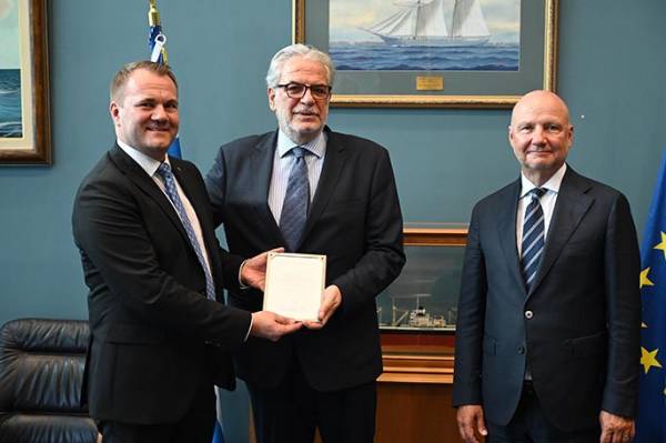 Σύμβαση μεταξύ ΥΝΑΝΠ και του Φινλανδικού ναυπηγείου “Marine Alutech OY AB” για την προμήθεια 5 Ταχύπλοων Περιπολικών Σκαφών άνω των 17,5 μ. με δικαίωμα προαίρεσης για έως επιπλέον 5