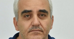 Προφυλακίστηκε ο «ψευτογιατρός» - Στη δημοσιότητα οι φωτογραφίες και τα στοιχεία του
