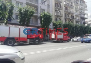 Θεσσαλονίκη: Γυναίκα έπεσε από τον 4ο όροφο τυλιγμένη στις φλόγες