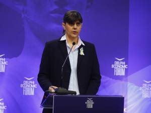 Λάουρα Κοβέσι: «Ο ΟΠΕΚΕΠΕ συνώνυμο των πελατειακών σχέσεων και της διαφθοράς»
