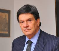 Πέθανε ο πρώην εκπρόσωπος τύπου της Αθηνάς Ωνάση, Αλέξης Μανθεάκης