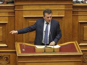 Βρούτσης: Καμία μείωση στις συντάξεις, μόνο αυξήσεις από δω και πέρα