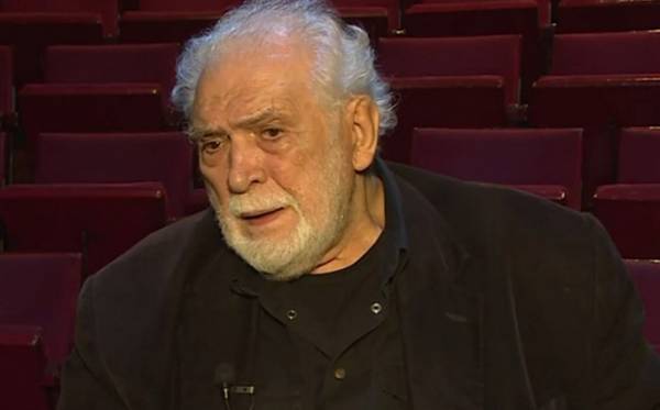 Ο Κώστας Καζάκος δωρίζει το σώμα του στην Ιατρική Σχολή Αθηνών