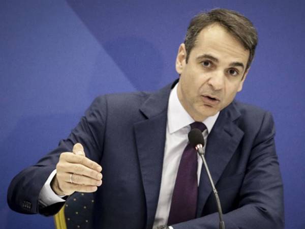 Opinion Poll: Προβάδισμα Μητσοτάκη έναντι Τσίπρα σε όλους τους τομείς της κυβερνητικής δραστηριότητας