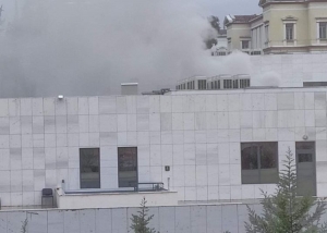 Φωτιά στο Ειρηνοδικείο Αθηνών