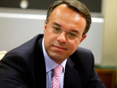 Σταϊκούρας: Σταδιακή μείωση της φορολογίας και των εισφορών