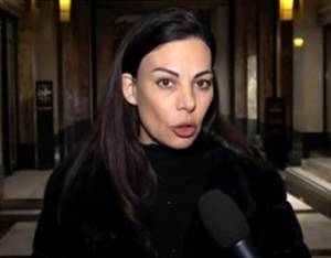 Ελεύθερη χωρίς περιοριστικούς όρους η Εύη Βατίδου για το τροχαίο στη Γλυφάδα