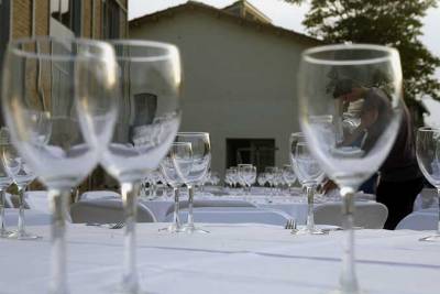 Αυξημένος κατά 14,3% ο τζίρος σε καταλύματα και εστίαση τον Οκτώβριο