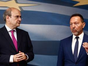 Κ. Χατζηδάκης - Γ. Στουρνάρας: Συναντίληψη για την οικονομική πολιτική με καλούς οιωνούς