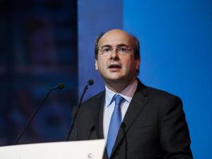 Κ. Χατζηδάκης: Ξεκίνησαν τα προγράμματα που θα δημιουργήσουν φέτος 86.000 νέες δουλειές μέσω ΟΑΕΔ