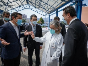 Επίσκεψη Αλ. Τσίπρα στο «Αττικόν»