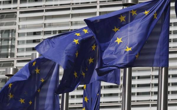 Κομισιόν: Επιπλέον 900 εκατ. ευρώ στην Ελλάδα με το πρόγραμμα Sure