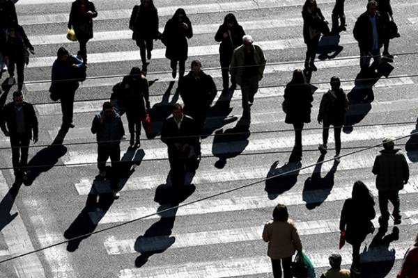 Ελαφρά μείωση των εγγεγραμμένων ανέργων τον Μάρτιο
