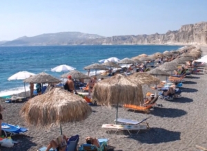 Σαντορίνη: Όργιο φοροδιαφυγής των τουριστικών σκαφών στη Βλυχάδα ανακάλυψε η ΑΑΔΕ