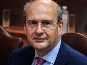 Κ. Χατζηδάκης: Έχουμε περισσότερα έσοδα με χαμηλότερους φόρους