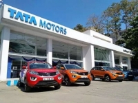 Tata Motors: Διεύρυνση ζημιών στο τρίμηνο για τη μητρική της Jaguar Land Rover