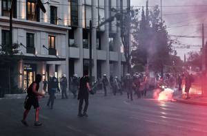 Ναυάγιο στην Πύλο: Δίωξη κακουργηματικού χαρακτήρα στους 21 συλληφθέντες της διαδήλωσης στην Αθήνα