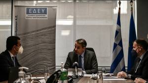 ΥΠΕΝ: Τρεις πρωτοβουλίες για επιτάχυνση των ερευνών για υδρογονάνθρακες