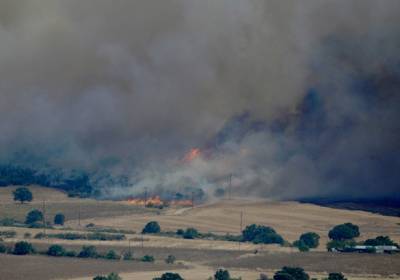Φωτιά στον Έβρο: Πληροφορίες για 250 εγκλωβισμένους μετανάστες σε νησίδες