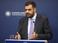 Μαρινάκης: Το νομοσχέδιο για την ισότητα στον γάμο ούτε «παγώνει» ούτε επισπεύδεται